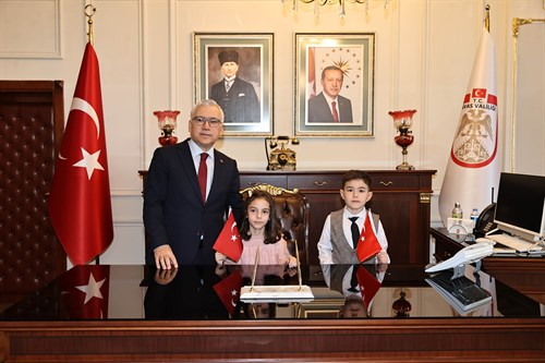 Sivas'ta 23 Nisan Coşkusu